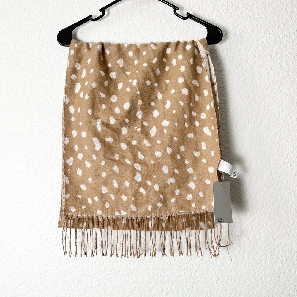 NWT Nordstrom Rack Brown and White Scarf with Tassels